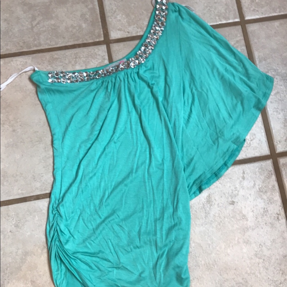 One shoulder dressy shirt